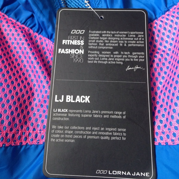 LJ Black Vest - Picture 7 of 8